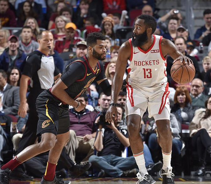 从圣安东尼奥马刺防线松动备战德甲到梅西遭遇七连败，休斯敦火箭加时末段再遭质疑的简单介绍